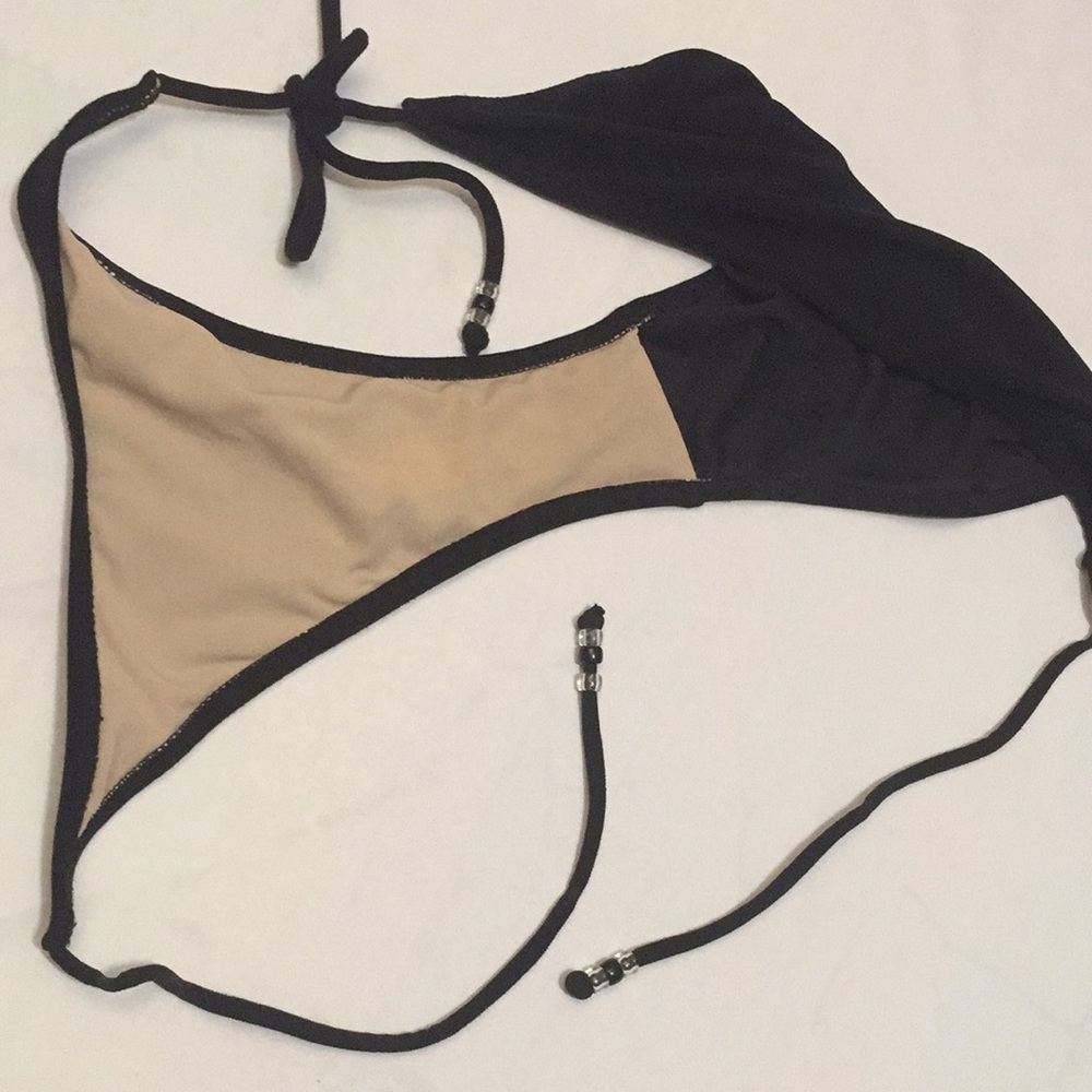 Black String Bikini - Picture 3 of 5